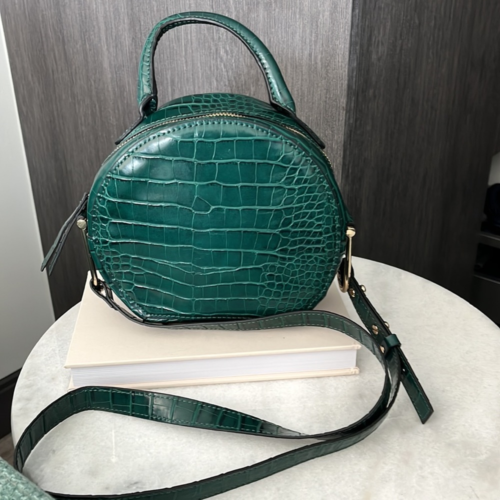 TOP SHOP  Top Handle Circle Mimi Dark Green Bag .